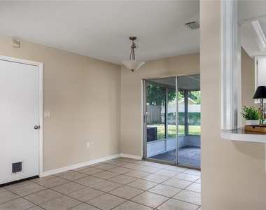 4115 37th Street W - Photo Thumbnail 5
