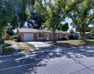 4115 37th Street W - Photo Thumbnail 20