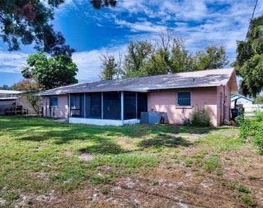 4115 37th Street W - Photo Thumbnail 24