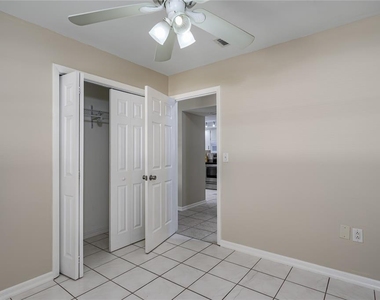 4115 37th Street W - Photo Thumbnail 10