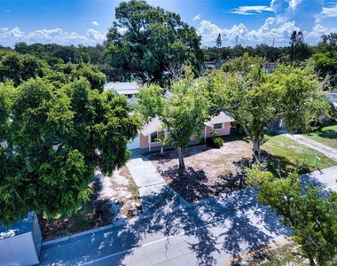 4115 37th Street W - Photo Thumbnail 27