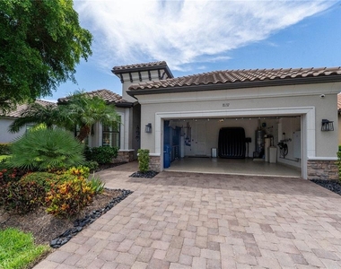 8137 Gabanna Drive - Photo Thumbnail 33