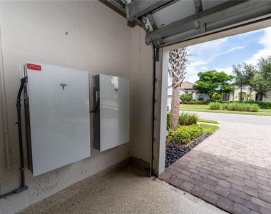 8137 Gabanna Drive - Photo Thumbnail 30