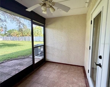 5928 36th Avenue Circle W - Photo Thumbnail 10