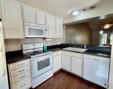 5928 36th Avenue Circle W - Photo Thumbnail 5
