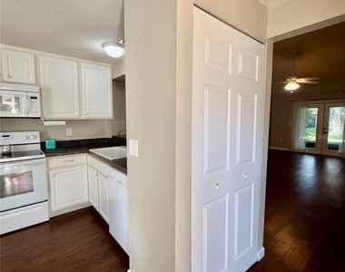 5928 36th Avenue Circle W - Photo Thumbnail 2