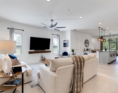 8403 Canyon Creek Trail - Photo Thumbnail 2