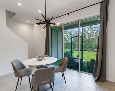 8403 Canyon Creek Trail - Photo Thumbnail 6