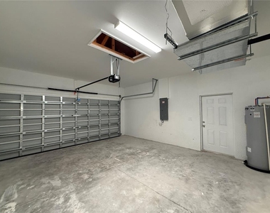 2964 Wells Avenue - Photo Thumbnail 17
