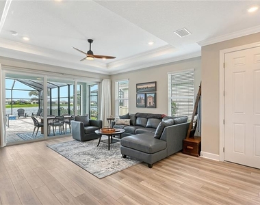 3231 Alba Circle - Photo Thumbnail 3