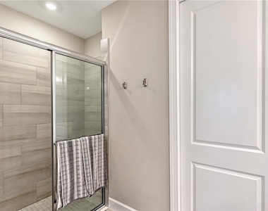 3231 Alba Circle - Photo Thumbnail 20