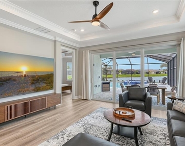 3231 Alba Circle - Photo Thumbnail 5