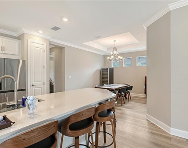 3231 Alba Circle - Photo Thumbnail 9