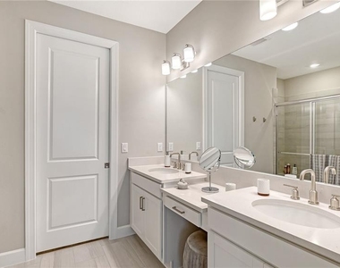3231 Alba Circle - Photo Thumbnail 19