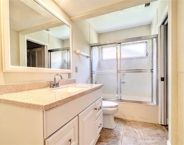 5549 Boulder Boulevard - Photo Thumbnail 13