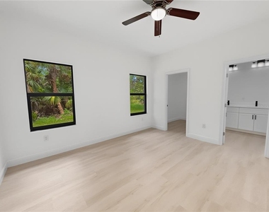 2338 Littlefield Lane - Photo Thumbnail 5