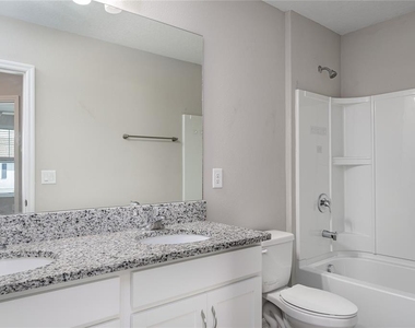 5528 Tripoli Drive - Photo Thumbnail 15
