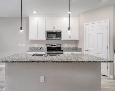 5528 Tripoli Drive - Photo Thumbnail 2