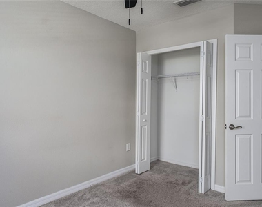 5528 Tripoli Drive - Photo Thumbnail 19