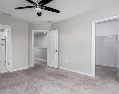 5528 Tripoli Drive - Photo Thumbnail 13