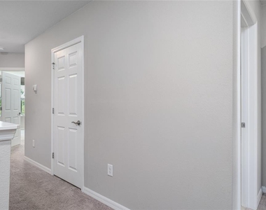 5528 Tripoli Drive - Photo Thumbnail 10