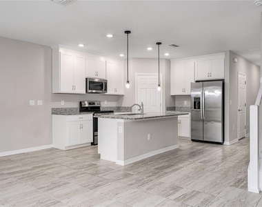5528 Tripoli Drive - Photo Thumbnail 5