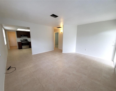 3918 25th Street W - Photo Thumbnail 2