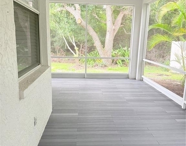 6607 Meandering Way - Photo Thumbnail 8