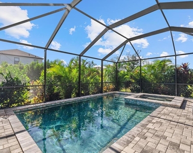 15360 Isla Palma Lane - Photo Thumbnail 32
