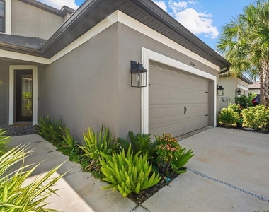 15360 Isla Palma Lane - Photo Thumbnail 36