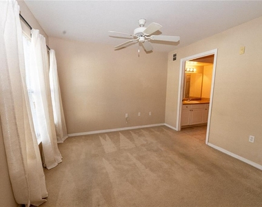 5511 Rosehill Road - Photo Thumbnail 15