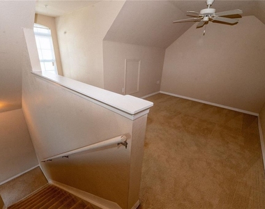 5511 Rosehill Road - Photo Thumbnail 11