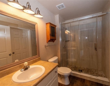 5511 Rosehill Road - Photo Thumbnail 21