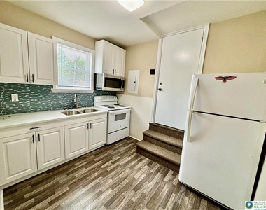 34 S 11th Street - Photo Thumbnail 2