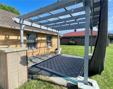 1830 Laubach Avenue - Photo Thumbnail 32