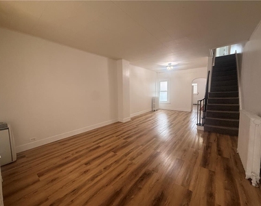 622 Park Street - Photo Thumbnail 1