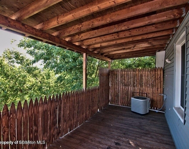 34 1/2 John Street - Photo Thumbnail 21