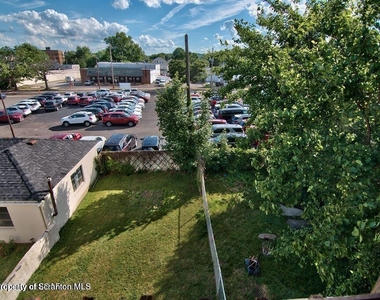 34 1/2 John Street - Photo Thumbnail 23