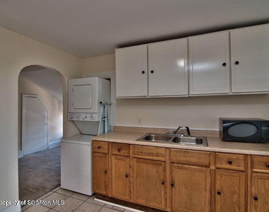 34 1/2 John Street - Photo Thumbnail 20
