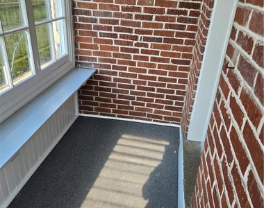 2440 S 4th Street - Photo Thumbnail 3