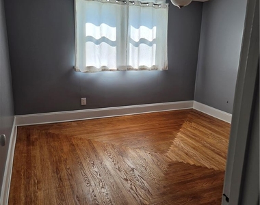 2440 S 4th Street - Photo Thumbnail 10