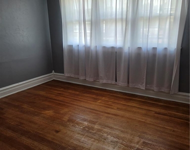 2440 S 4th Street - Photo Thumbnail 12
