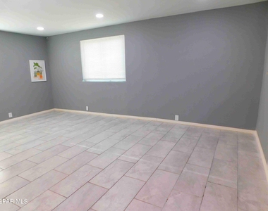 712 Ascencion Street - Photo Thumbnail 5