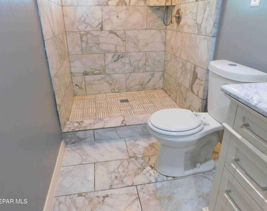 712 Ascencion Street - Photo Thumbnail 24