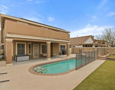 12473 Paseo De Arco Court - Photo Thumbnail 49