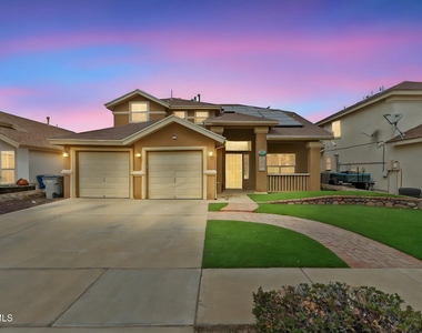 12473 Paseo De Arco Court - Photo Thumbnail 4