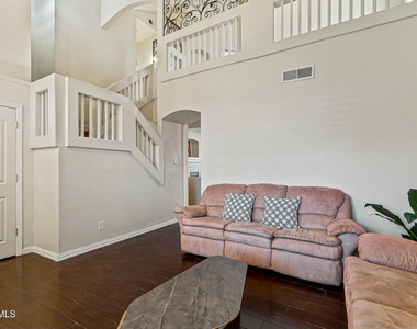 12473 Paseo De Arco Court - Photo Thumbnail 9