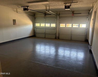 3417 Guthrie Street - Photo Thumbnail 24