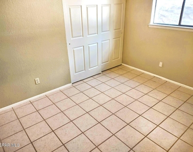 725 Arredondo Drive - Photo Thumbnail 17