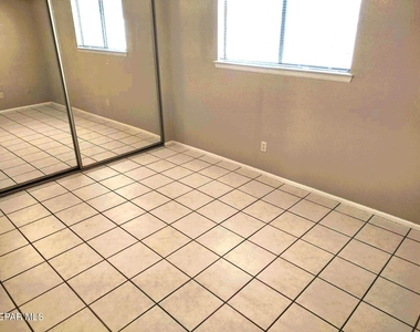 725 Arredondo Drive - Photo Thumbnail 13